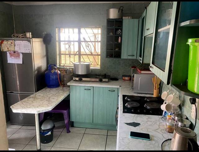 2 BEDROOM HOUSE FOR SALE IN MEADOWLANDS